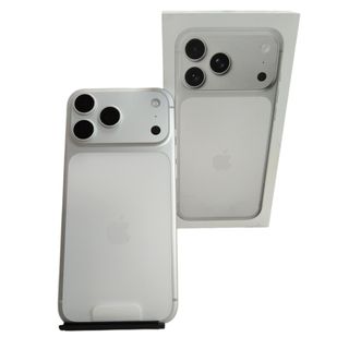 IPHONE 17 PRO MAX 512GB COLORE ARGENTO + SCATOLA + CAVO DI RICARICA *DA USARE*