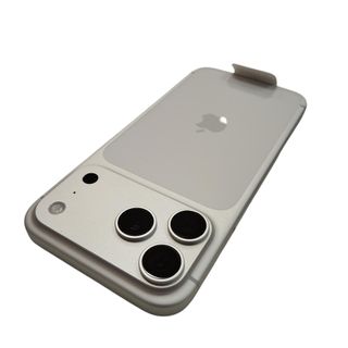 IPHONE 17 PRO MAX 512GB COLORE ARGENTO + SCATOLA + CAVO DI RICARICA *DA USARE*