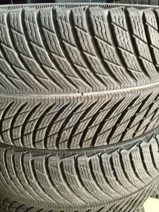 4 Neumáticos Michelin 225/45 R18 95H