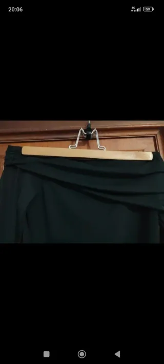 Camiseta hombros descubiertos negra