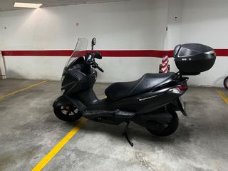 Suzuki Burgman 200 2019 Negra