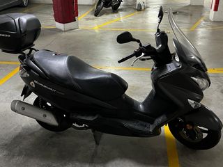 Suzuki Burgman 200 2019 Negra