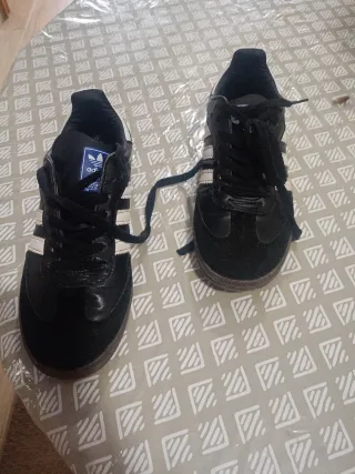 Adidas Bambas Negras y Blancas