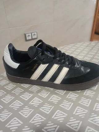 Adidas Bambas Negras y Blancas