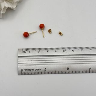 Pendientes de oro 18kt con coral