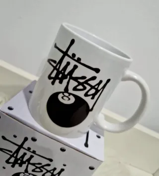 Caneca Stussy 8 Ball