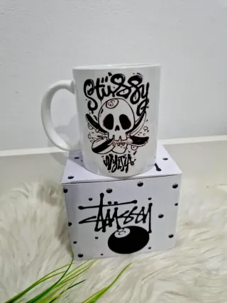 Caneca Stussy 8 Ball