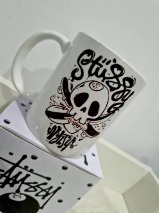 Caneca Stussy 8 Ball