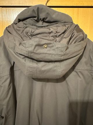 Abrigo Quechua verde oliva