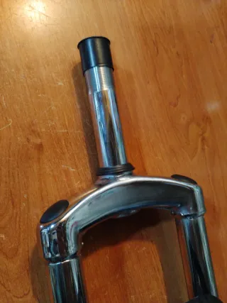 Horquilla Suntour 26 Nueva.(rosca)