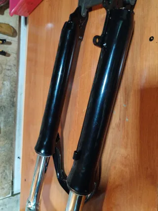 Horquilla Suntour 26 Nueva.(rosca)