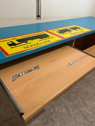 URGE!! Vendo Escritorio azul y madera con cajones