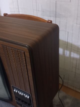 Televisor Vintage Marrón