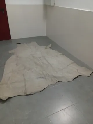 Alfombra Piel Vaca Marrón y Blanca