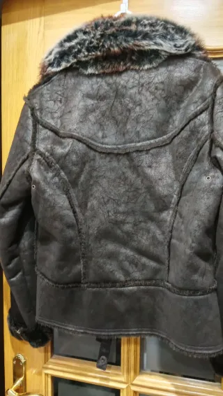 Cazadora con cuello pelo