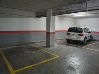Parking para coche grande