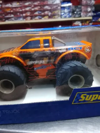 Scalextric Monster Truck Growler 1:32