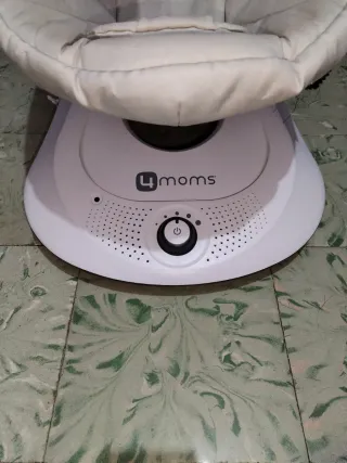 Cochecito y Silla Mecedora Bebé