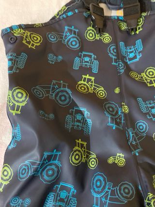 Pantalón impermeable infantil con tractores