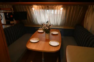 Caravana Knaus Sport con aire y toldo