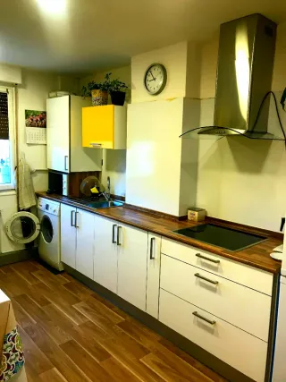 Se Alquila habitación ¡¡Solo Chicas!!