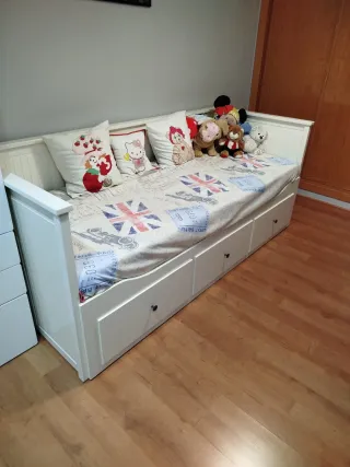 Diván HEMNES IKEA Blanco con 3 Cajones