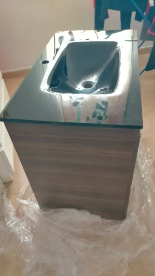 Mueble de baño cristal y madera
