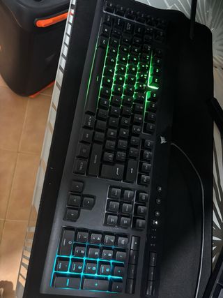 Teclado Corsair K55