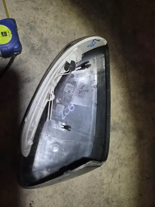 Carcasa Espejo y Piloto Peugeot 208