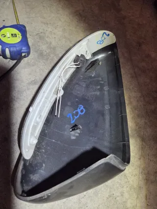 Carcasa Espejo y Piloto Peugeot 208