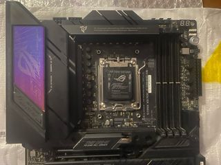 Placa Base Asus ROG Strix X670E-E Gaming WiFi