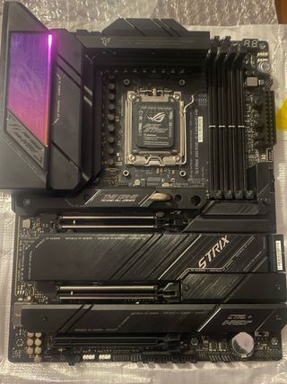 Placa Base Asus ROG Strix X670E-E Gaming WiFi