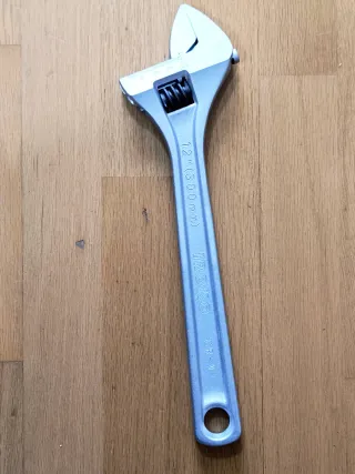 Llave inglesa marca Iroko 12" (300mm) Cr-V