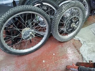 Ruedas Akront Derbi RD2 Completas