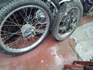 Ruedas Akront Derbi RD2 Completas