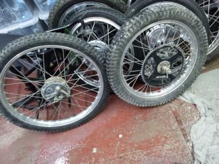 Ruedas Akront Derbi RD2 Completas
