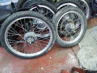 Ruedas Akront Derbi RD2 Completas