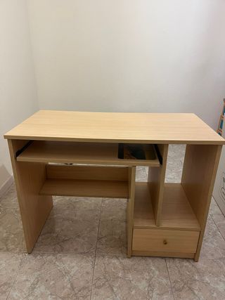 URGE!! Escritorio madera con bandeja teclado
