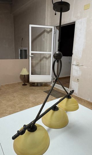 Lámpara de mesa y techo metal Oro envejecidoy tela