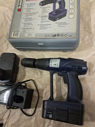Taladro percutor atornillador