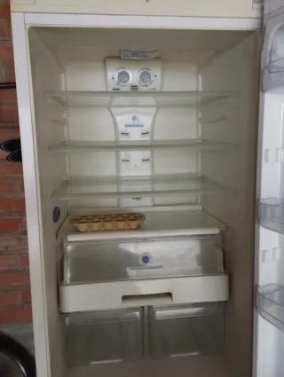 Nevera blanca Whirlpool