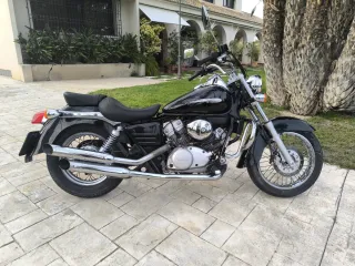 Honda Shadow 125cc Negra