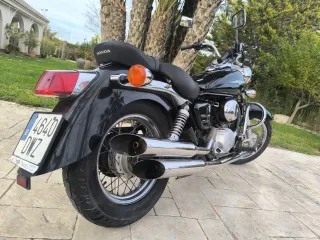Honda Shadow 125cc Negra