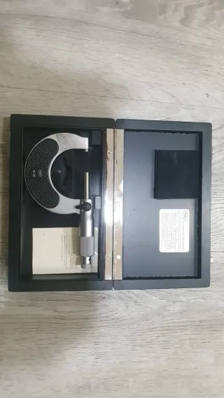 Lote Calibres y Micrómetros Mitutoyo