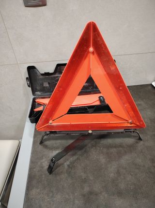 Triángulos de emergencia para coche