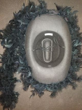 cappello carnevale nero con boa