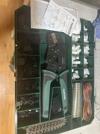 Crimpadora con accesorios Parkside