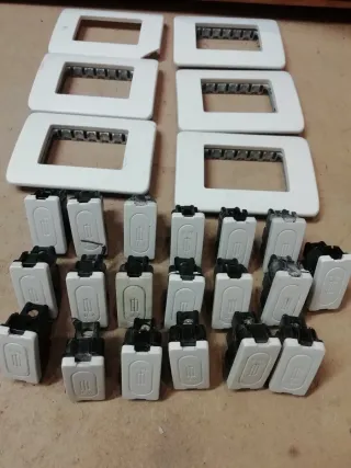 NIESSEN Stilo Marcos y Mecanismos Blanco