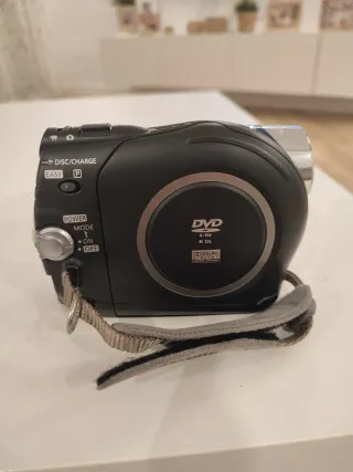 Videocámara Canon DC310 DVD 41x Zoom