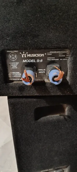 4 altavoces profesionales  Musicson, model s-8